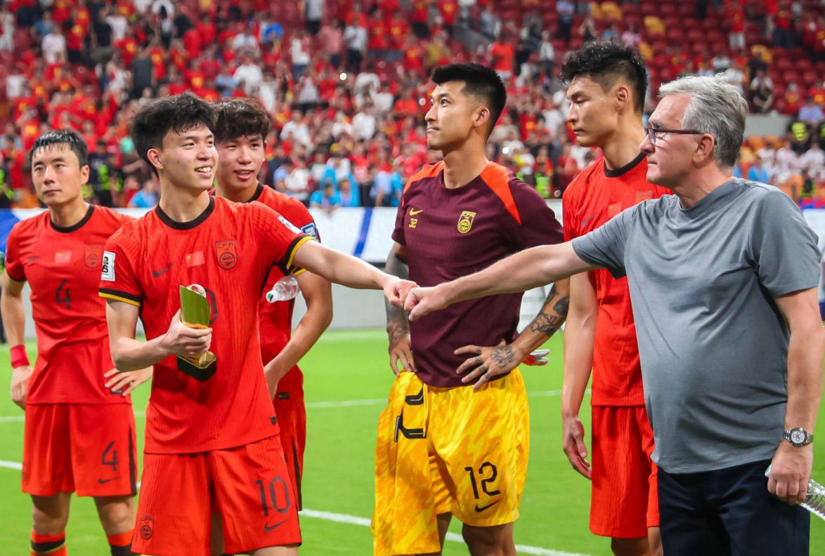 dingy, 教国足 dingy, 教国足